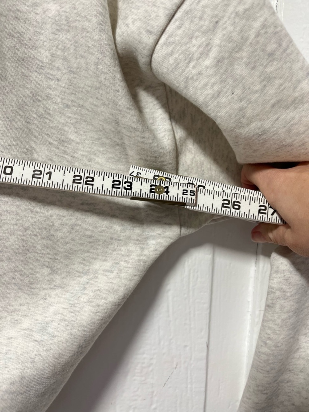 NWT Gap × Disney Minnie Mouse Oversized Graphic Sweatshirt Tennis Size Medium - Picture 7 of 7